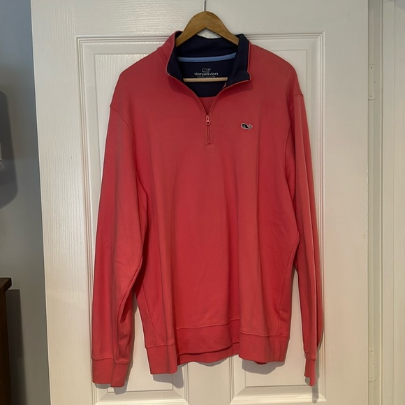 EUC Vinyard Vines Men’s Quarter Zip - Picture 1 of 4